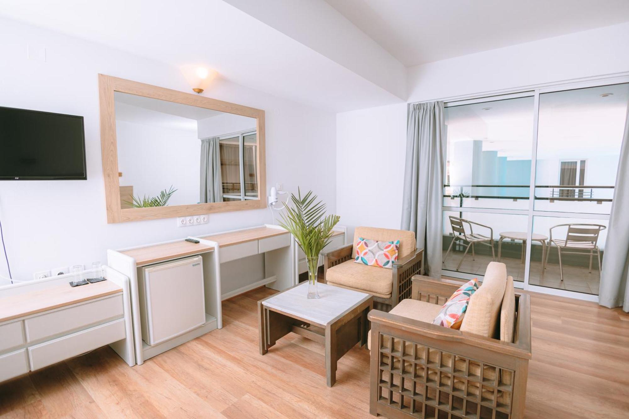 Santa Marina Unique Hotel Agios Nikolaos  Bilik gambar